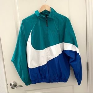 Nike 90s style windbreaker jacket